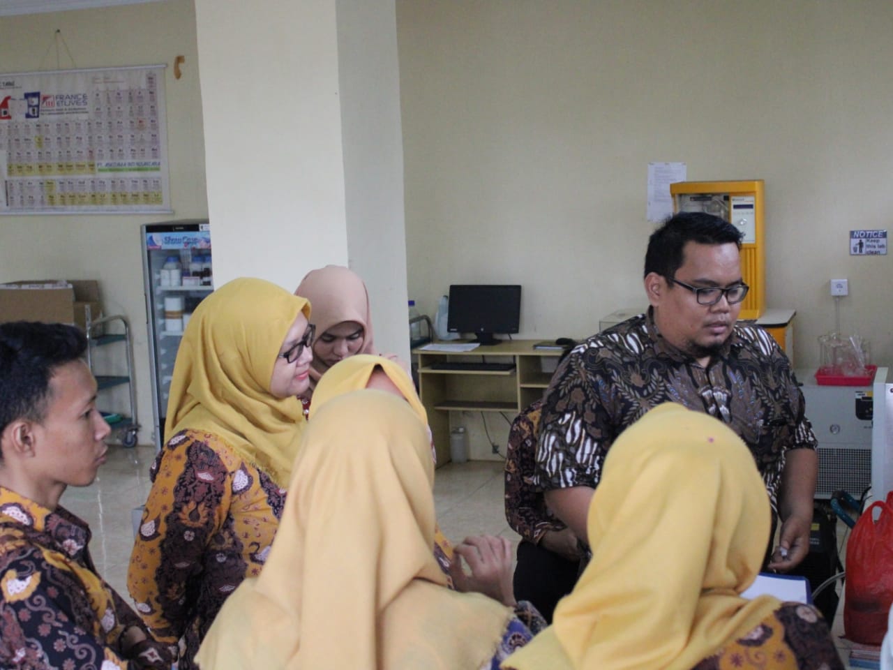 KALIBRASI ALAT DI UPT. LABORATORIUM DASAR & TERPADU