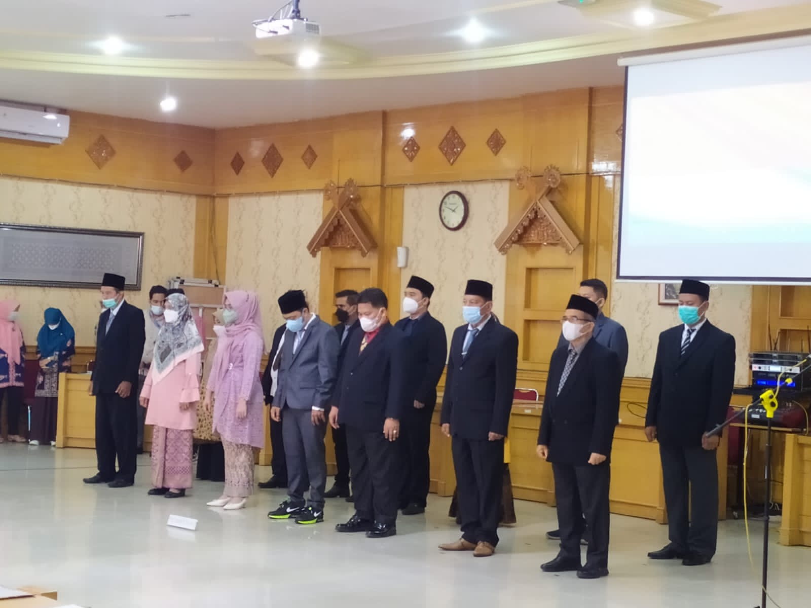 PELANTIKAN DAN PENGAMBILAN SUMPAH/JANJI JABATAN KEPALA UPT LABORATORIUM DASAR DAN TERPADU